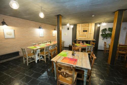Hotel Rustik Hostal Rural Molinaseca Zewnętrze zdjęcie